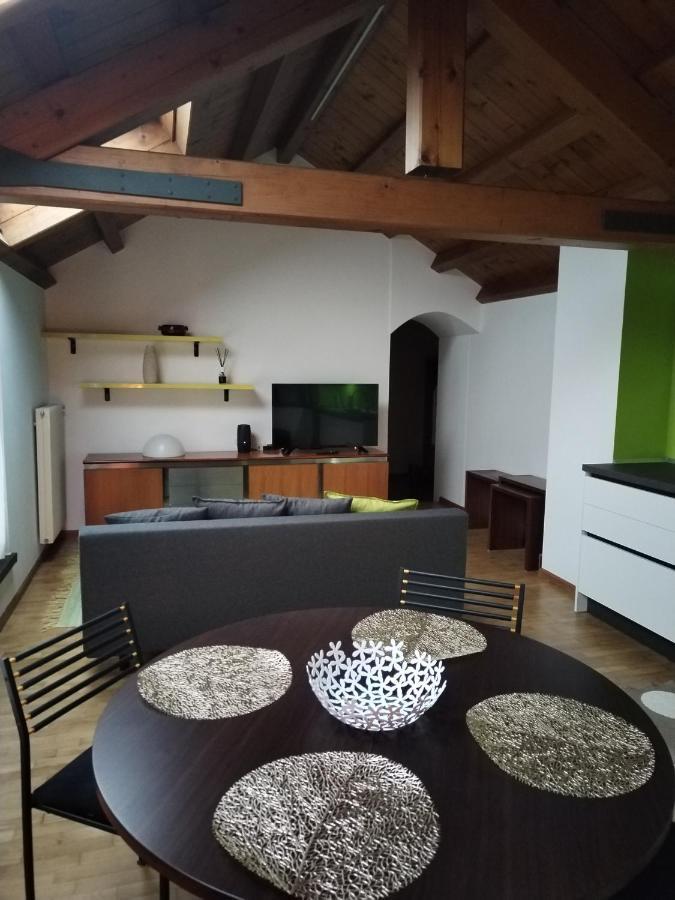 Il Vicolo_Carinissimo Appartamento In Centro Storico, Zona Giorno Mansardata Беллуно Екстер'єр фото